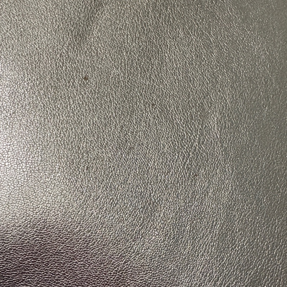 Michael Kors SELMA large Gold Tote - Picture 6 of 13
